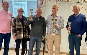 Remise des coupes au Biterrois pour les vainqueurs en 3ème série de la Coupe des Clubs 2024/2025: Patrick Fachon et Roger Lefolle